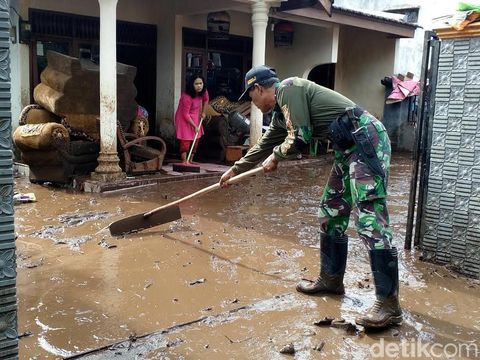 Pasca Air Bah Terjang Mojokerto