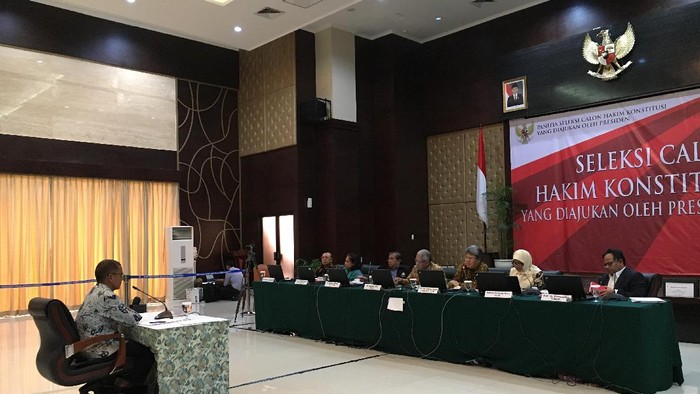 5 Calon Hakim MK Jalani Wawancara Terbuka