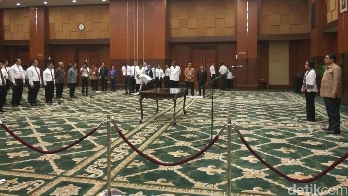 Sri Mulyani Rombak Puluhan Pejabat Eselon III Pajak dan Bea Cukai