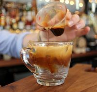 Kopi Plus Tonic Water, Minuman Kopi Segar Menggigit yang Sedang Tren
