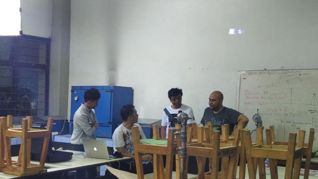 Mengintip 'Dapur' Film 'Jomblo'
