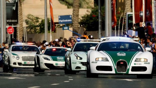 Mobil polisi Dubai