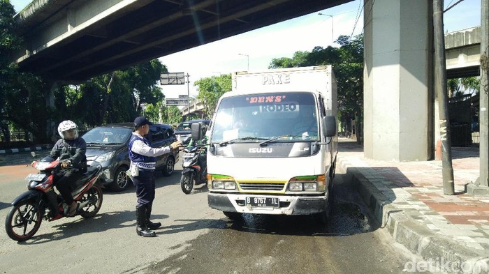 Operasi Lintas Jaya di Jakut, 30 Kendaraan Angkutan Ditilang
