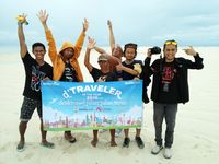 Menikmati Keajaiban Pasir Timbul Derawan