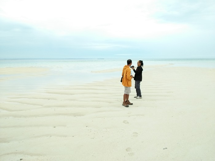 Menikmati Keajaiban Pasir Timbul Derawan