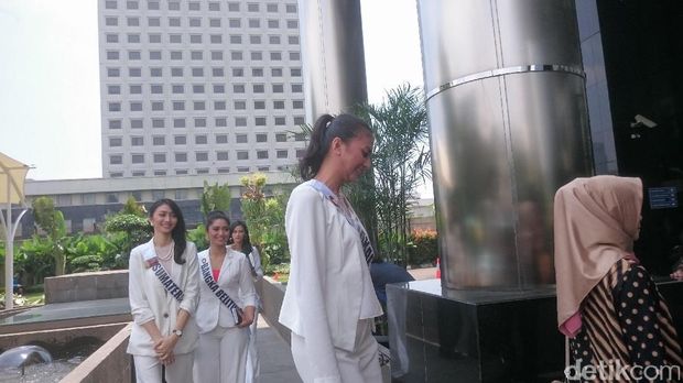 Finalis Puteri Indonesia 2017 sambangi gedung KPK.