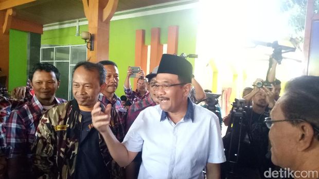 Djarot bertemu pedagang UKM di Jaktim / 