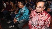 Ancaman yang disebut Miryam terjadi saat diperiksa KPK membuat dirinya mencabut berita acara pemeriksaan (BAP) pada Kamis (23/3). 