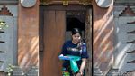 Umat Hindu Rayakan Nyepi dengan Berdoa di Pura Aditya Jaya