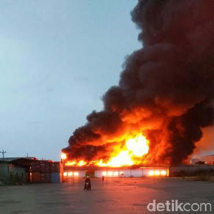 Kebakaran Terjadi di Tanjung Emas Semarang