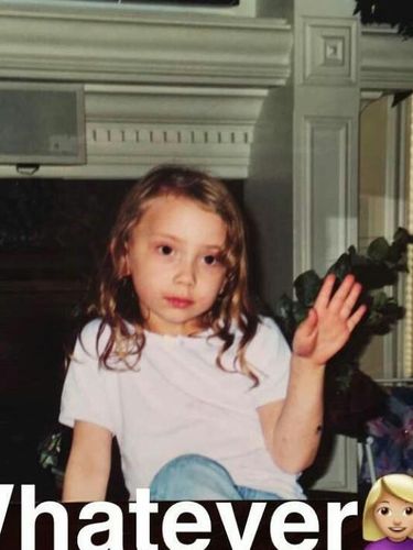 Wanita Cantik & Seksi Ini Ternyata Putri Eminem