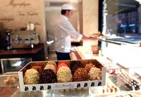 Bakery dengan Andalan Meringue Aneka Topping Ini Digemari Warga New York