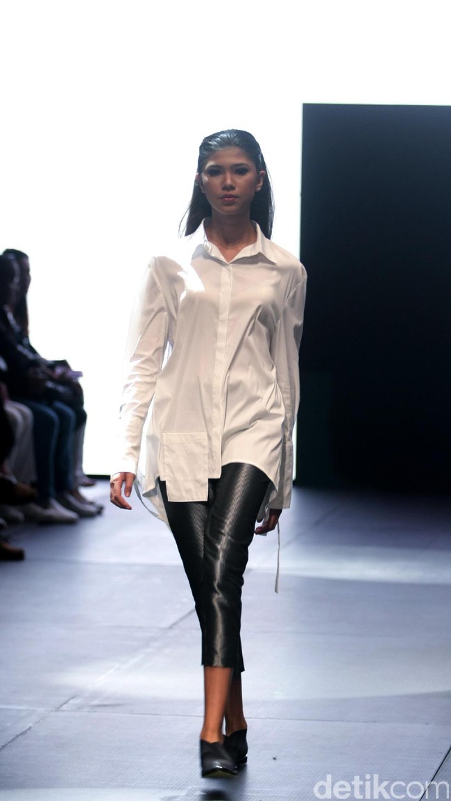 Ardistia Nerw York di Plaza Indonesia Lt.8 jakarta. Plaza Indonesia Fashion Week 2017. [Foto: Mohammad Abduh/Wolipop]