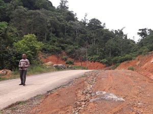 Rp 291 Miliar untuk Aspal Jalan Menuju Kembaran Raja Ampat di Sumbar