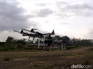 Penampakan Ojek Terbang di Bintaro