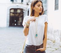 Fashion Blogger Ini Cetak Komentar Nyinyir Haters di Tisu Toilet