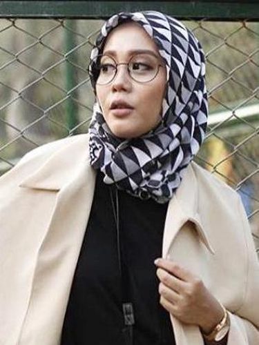 Warna-warni Gaya 5 Peserta Sunsilk Hijab Hunt 2017 dengan Jilbab Bermotif