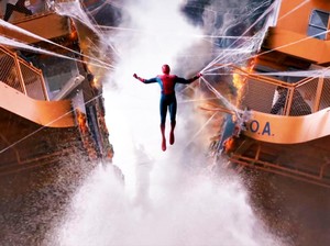 Dari Trailer Spider-Man Homecoming, Peter Parker Ingin Seperti Tony Stark