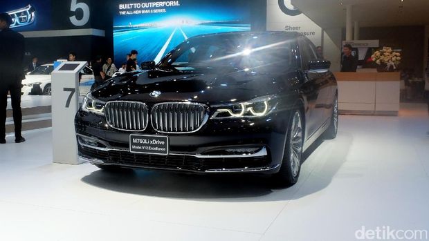 BMW Seri 7 
