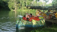 Pepohonan hijau dan bambu pun semakin menyejukkan suasana di telaga ini. Ke depannya, tempat wisata ini akan semakin dikembangkan dan ditanami lebih banyak pohon (Aminudin/detikTravel)