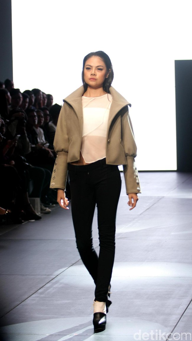 Ardistia Nerw York di Plaza Indonesia Lt.8 jakarta. Plaza Indonesia Fashion Week 2017. [Foto: Mohammad Abduh/Wolipop]