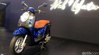 Skuter Retro Honda Bersolek