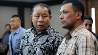 Seperti diketahui, Kepala Balai Pelaksana Jalan Nasional (BPJN) Maluku dan Maluku Utara nonaktif Amran Mustary dituntut pidana penjara 9 tahun dan pidana denda Rp 1 miliar atas perkara suap proyek jalan nasional di Maluku. Tuntutan itu dibacakan pada Rabu (22/3/2016).