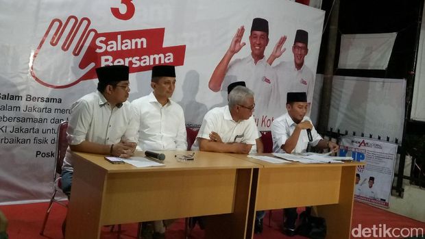 Jumpa pers tim hukum Sandiaga Uno / 