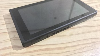 Ini dia Nintendo Switch, yang tampil layaknya sebuah tablet. Foto: afr/detikINET