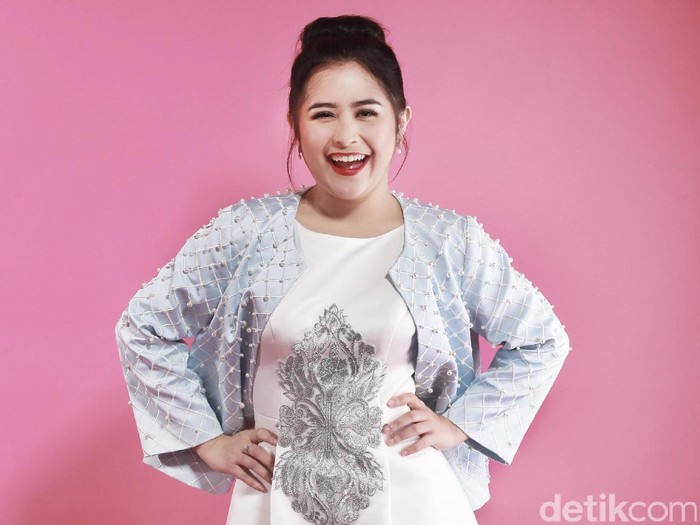 Belum Mau Pacaran, Prilly Latuconsina Takut Sakit Hati