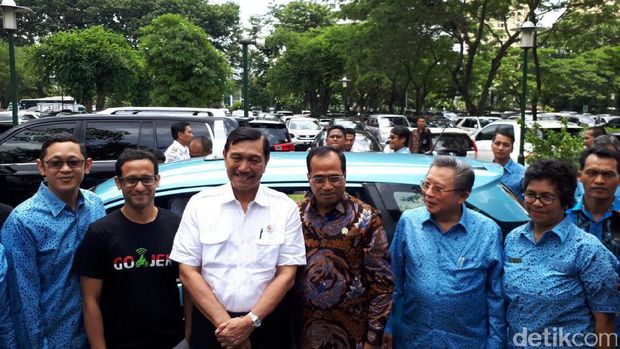 Go-Jek dan Blue Bird Resmikan Go-Blue Bird