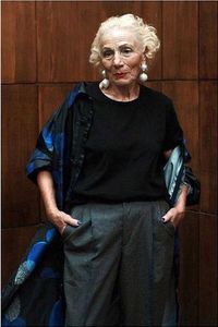  Agensi Ini Akan Terima Nenek Usia 85 Tahun Untuk Jadi Model 