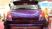 Konsep ekstrem cukup banyak disematkan para pecinta modifikasi. Salah satunya Suzuki Swift 2010, yang menggabungkan konsep ekstrem dengan performa racing.