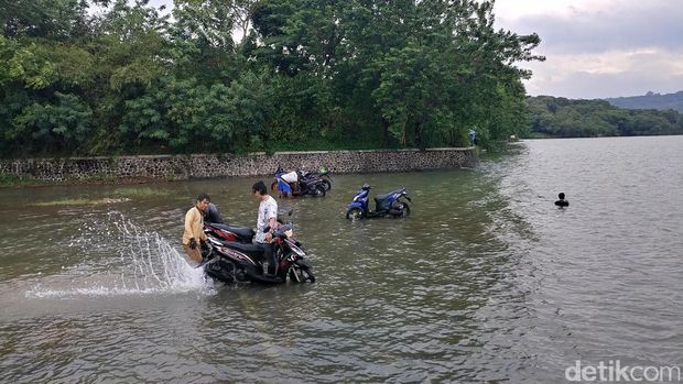 Setu Patok, danau buatan di cirebon