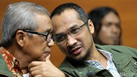 Mantan pimpinan KPK Busyro Muqoddas dan Abraham Samad meminta KPK mencabut surat peringatan kedua (SP2) kepada penyidik senior Novel Baswedan.
