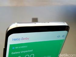 Menggenggam Galaxy S8 di New York