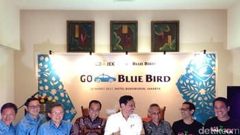 Fitur Go-Blue Bird hanya tersedia di aplikasi Go-Jek. Layanan tersebut untuk menyasar segmen pelanggan Go-Jek yang ingin menggunakan sarana transportasi taksi kepunyaan Blue Bird. (Foto: detikINET/Agus Tri Haryanto)