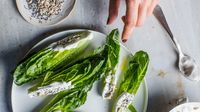 'Hand Salad' Gaya Sajian Salad yang Ramai Diperbincangkan Netizen