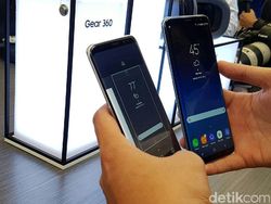 Menggenggam Galaxy S8 di New York