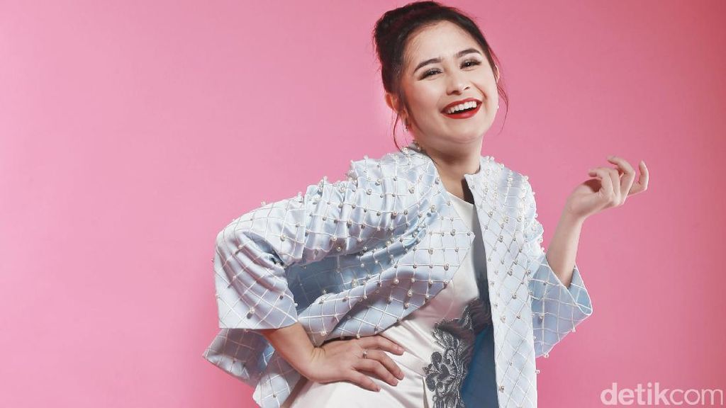 Mungil Tanpa Wajah Indo, Prilly Latuconsina Bersinar di Jajaran Artis Baru