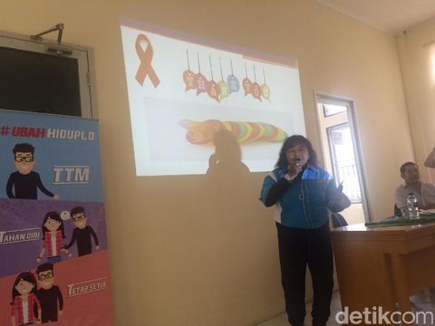 Prihatin Prostitusi di Bawah Umur, Ibu Ini Terpanggil Terjun ke Lokalisasi