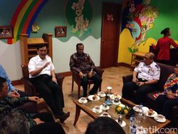 Momen Ketika Go-Jek dan Blue Bird Akur