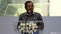 Jaksa Agung HM Prasetyo menyampaikan pidatonya.