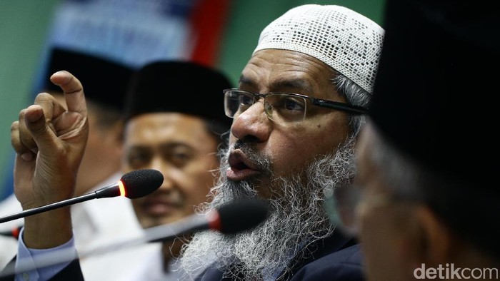 Zakir Naik Sesalkan Pemisahan Agama Dengan Politik