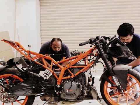 Ini Motor Sport Listrik Pertama dari India