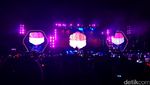 Melihat Keseruan Konser Coldplay di Singapura