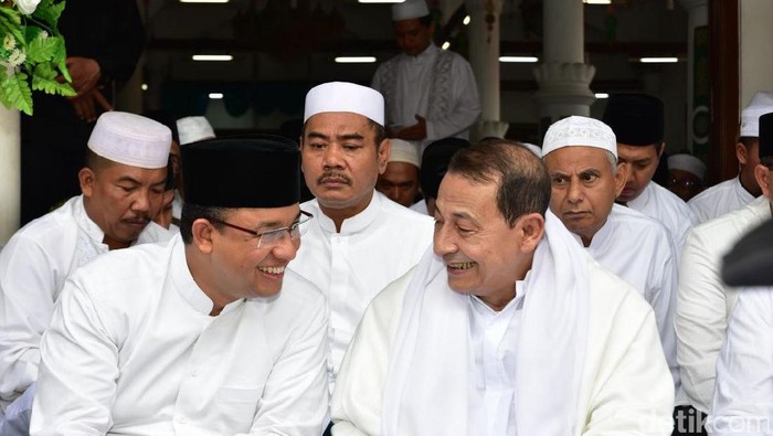 Hadiri Pengajian Habib Luthfi, Anies Diminta Jaga Persatuan