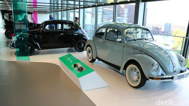 Beetle Klasik Pertama dan Terakhir Bersanding di Museum VW