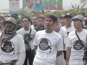 Ratusan Korban Banjir Kabupaten Bandung Gelar Aksi 313