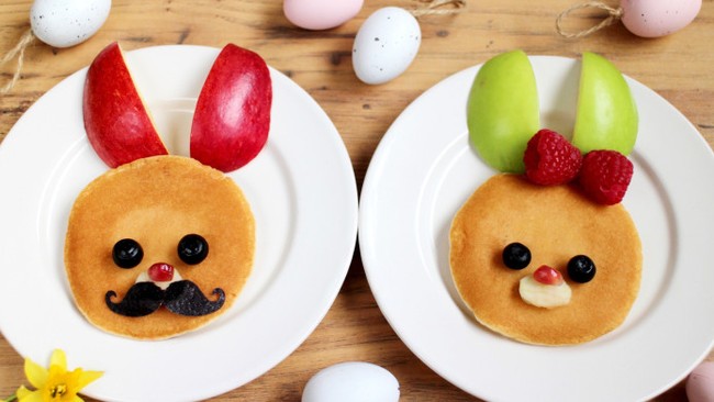 Lucunya! Pancake dan Telur Dibentuk Jadi Ayam dan Kelinci